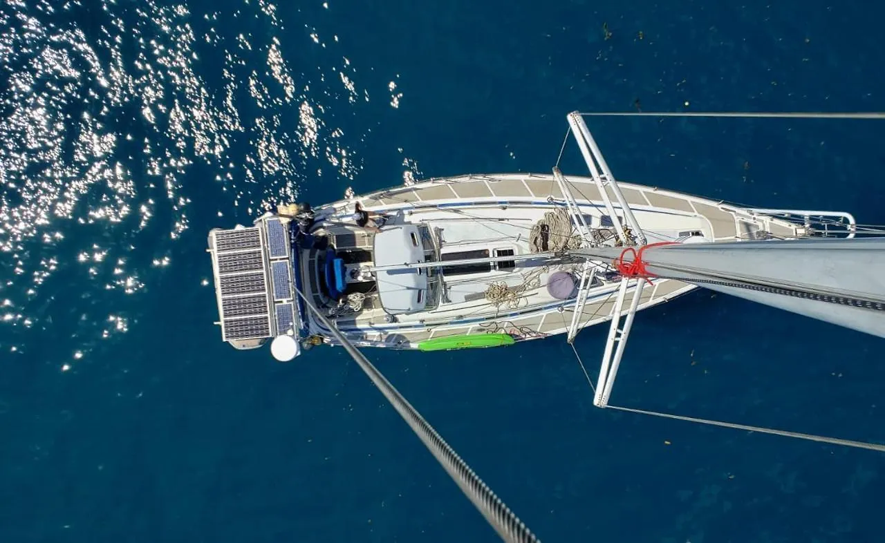 2 Nuits Insolites & 1 Excursion Voile A Bord Du Voilier Mori Ora Муреа Французская Полинезия