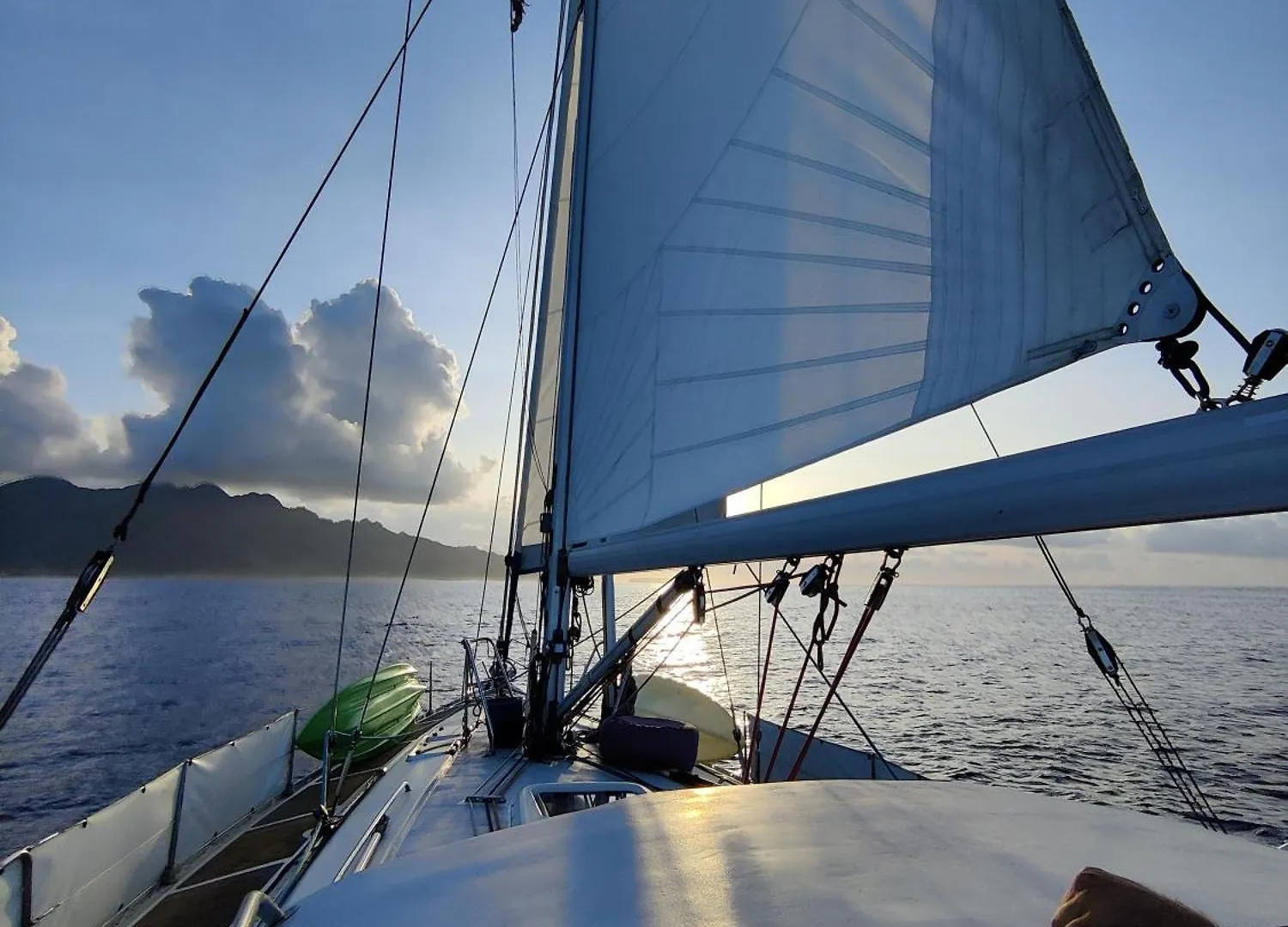 Ботель 2 Nuits Insolites & 1 Excursion Voile A Bord Du Voilier Mori Ora Муреа Французская Полинезия